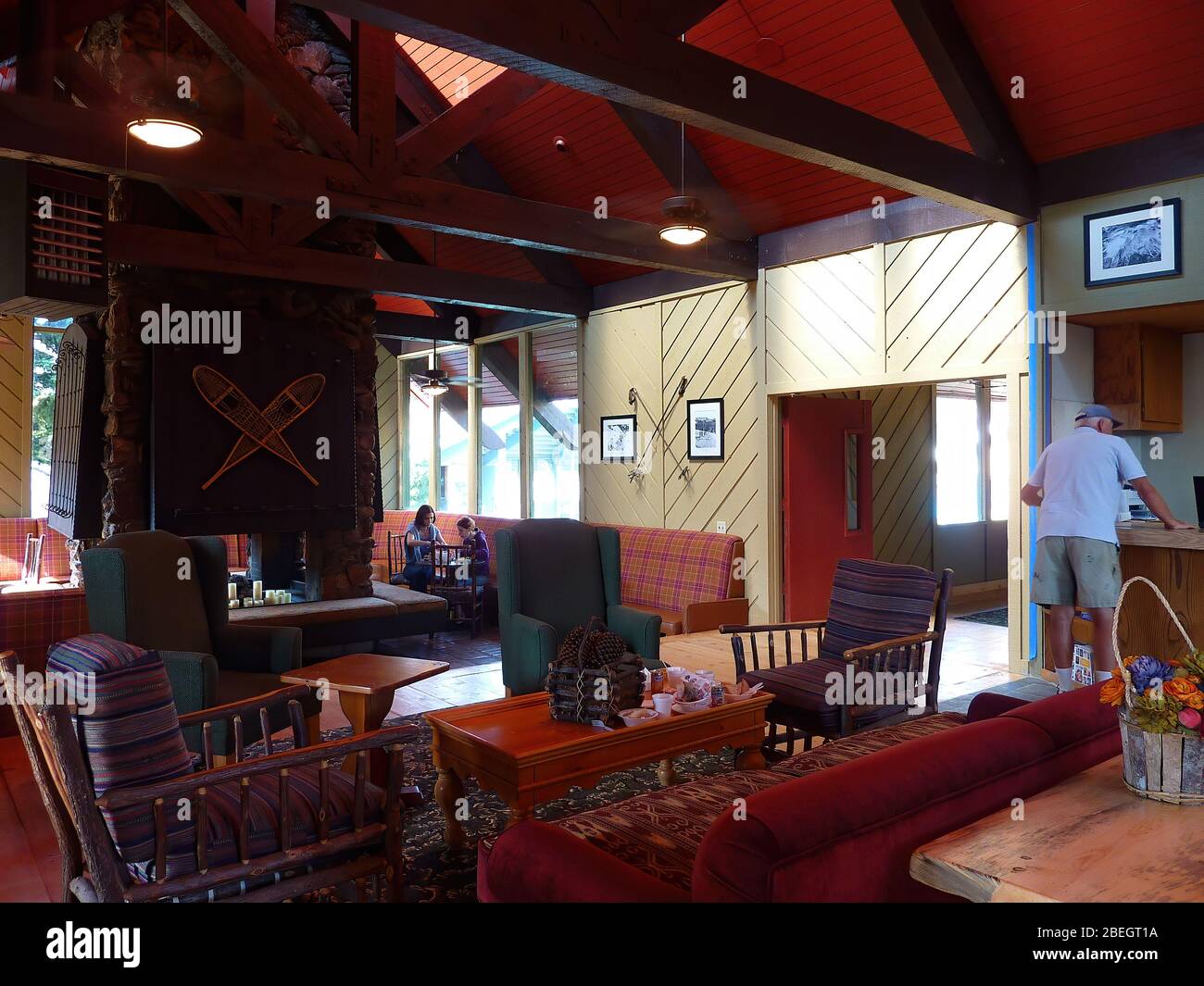 California hotel lobby hi-res stock photography and images - Alamy