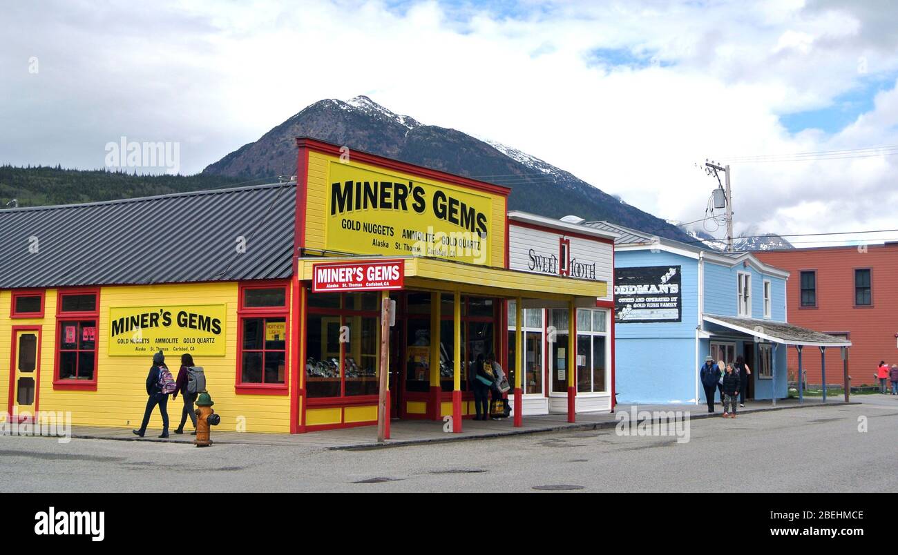downtown skagway alaska historic buildings Stock Photo Alamy