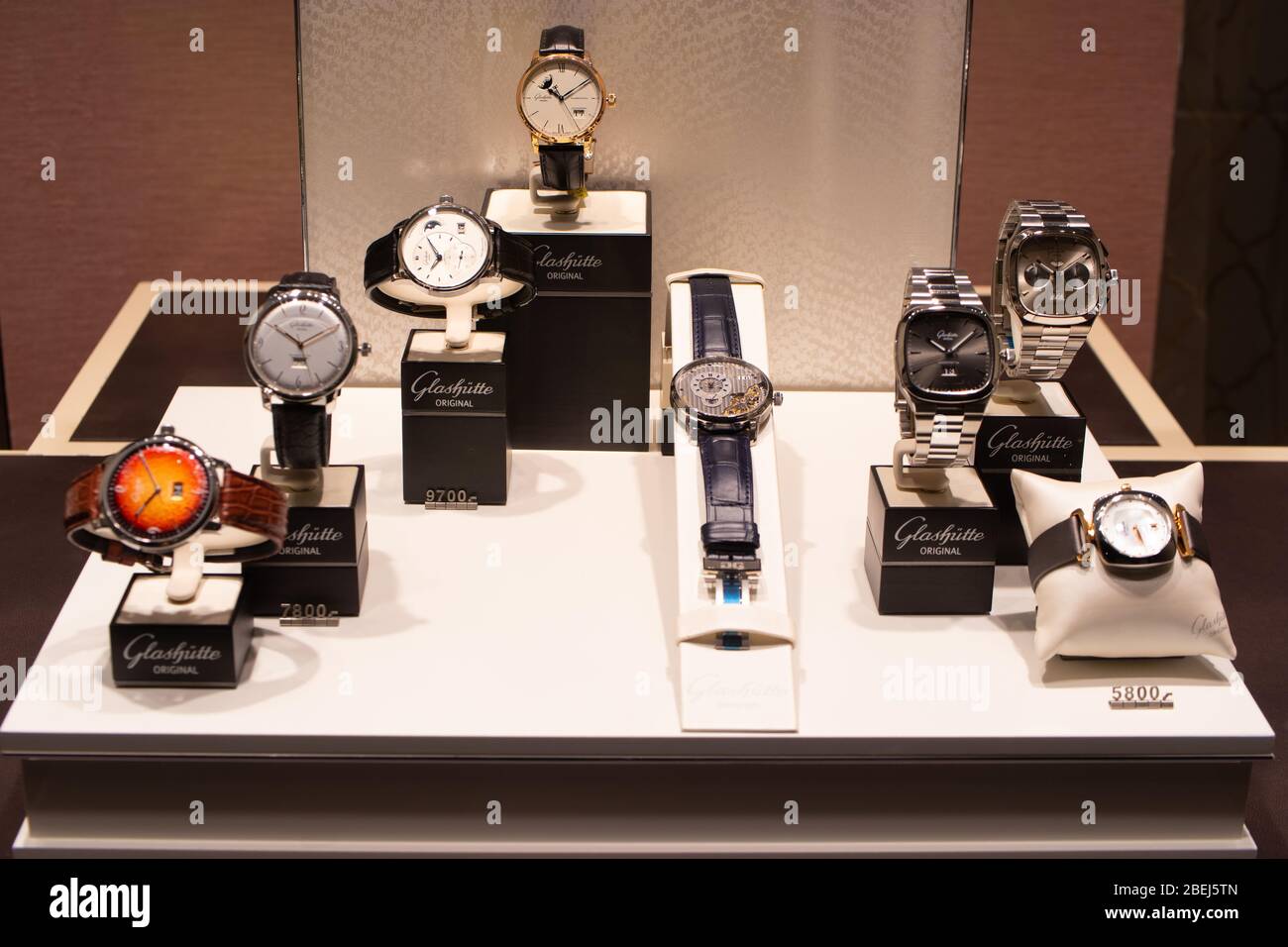Watch manufacturers clearance switzerland