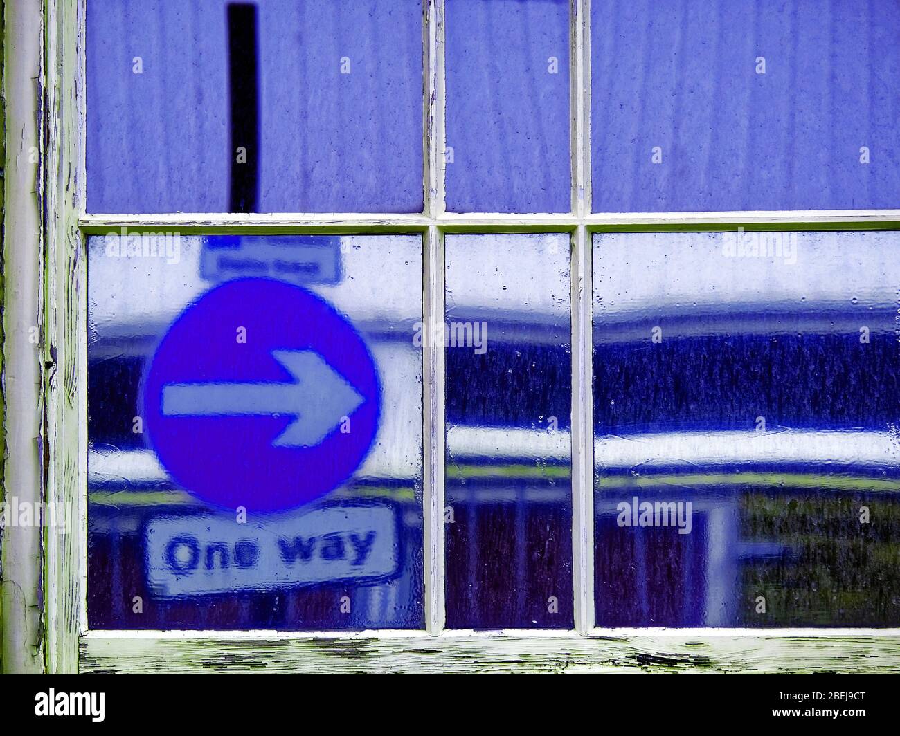 Blue wall window one way hi-res stock photography and images - Alamy