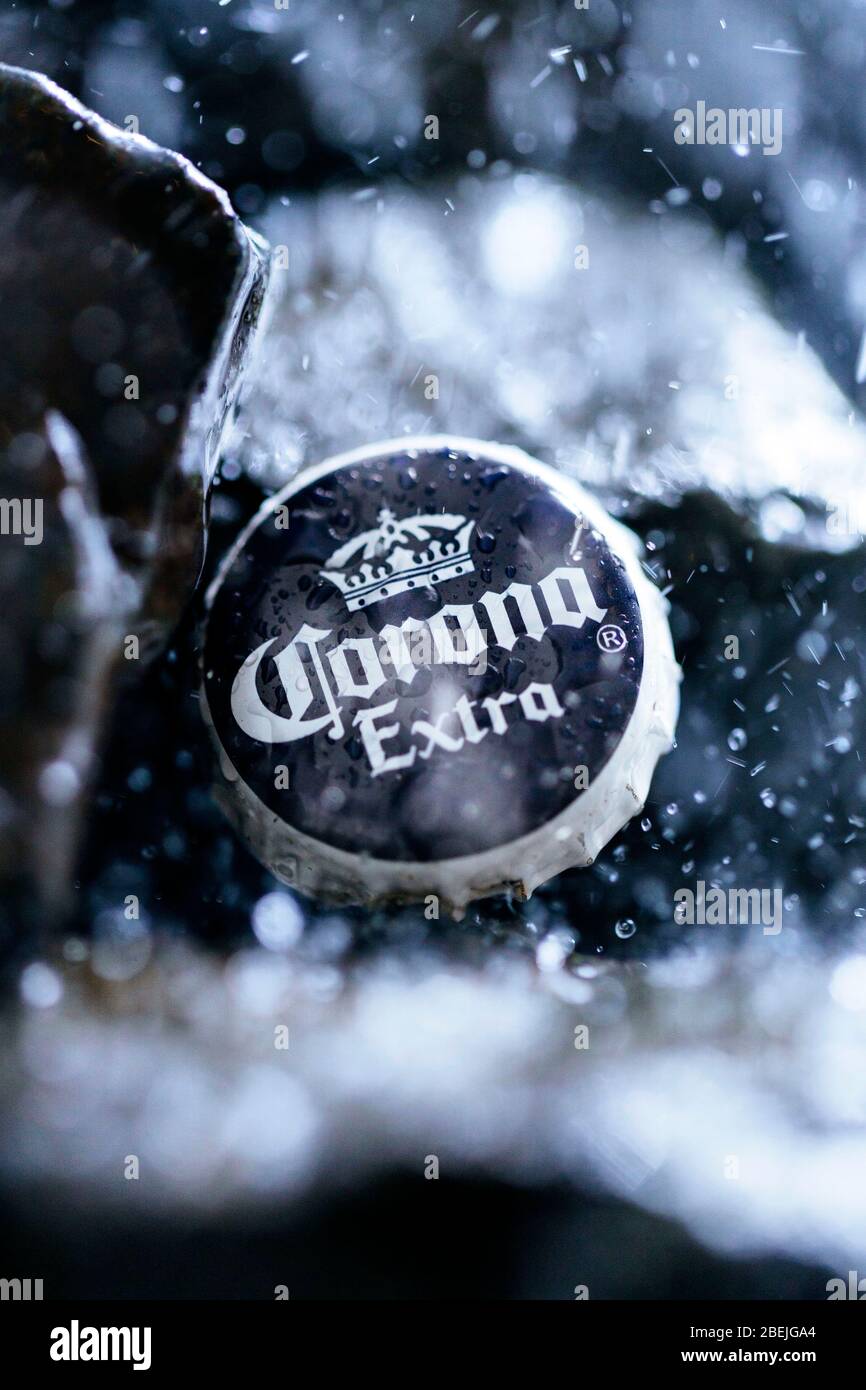 A lid of the Corona Extra beer brand, whose production the Mexican brewery temporarily ceased during the corona crisis | usage worldwide Stock Photo