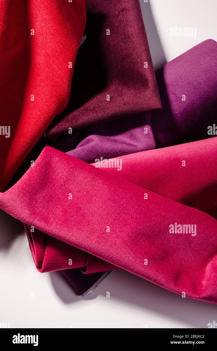 Purple velour texture hi-res stock photography and images - Alamy