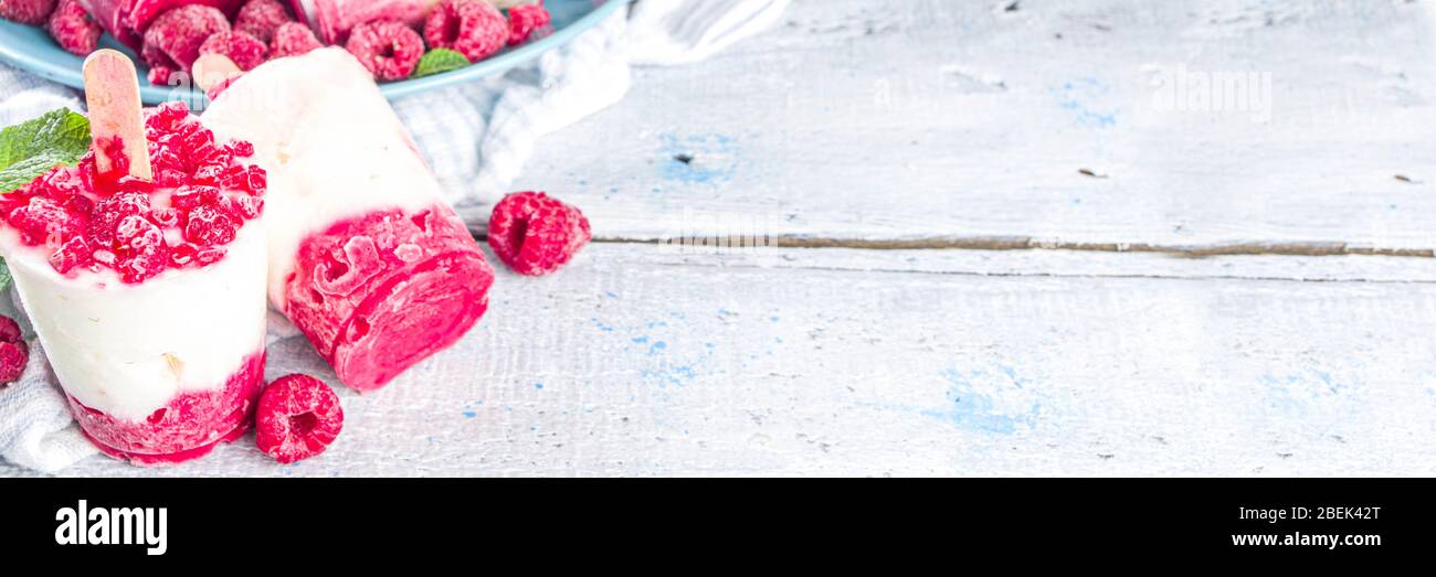 Frozen fruit loaf hires stock photography and images Alamy