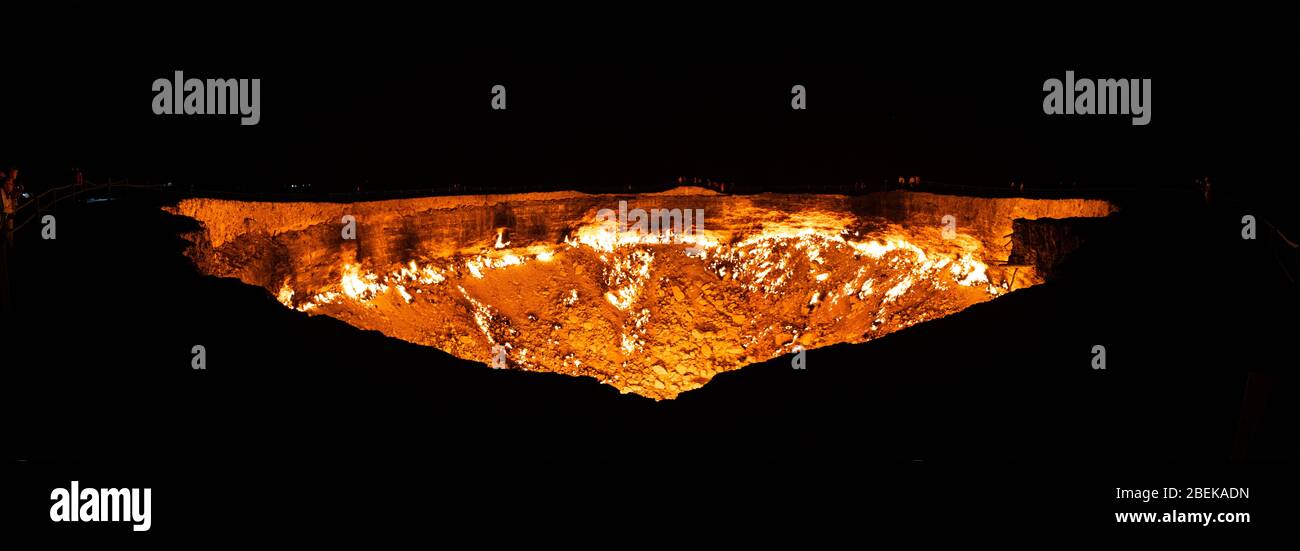 Night time panoramic photos of the Darvasa Crater, also known as the Doorway to Hell, the flaming gas crater in Darvaza (Darvasa), Turkmenistan Stock Photo