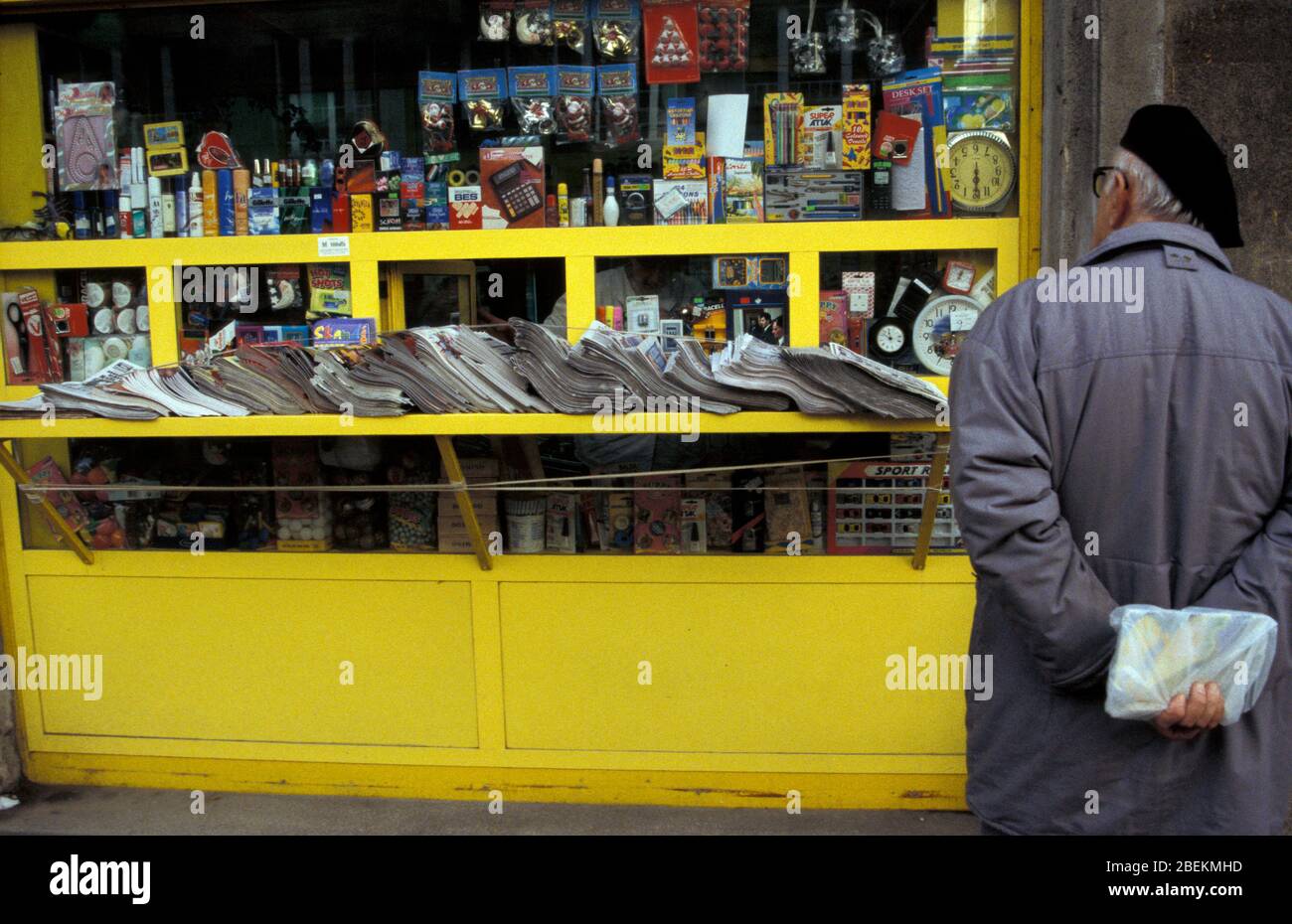 Newsagent shop in Sarajevo in 1995 during siege, Bosnia and Herze govina Stock Photo