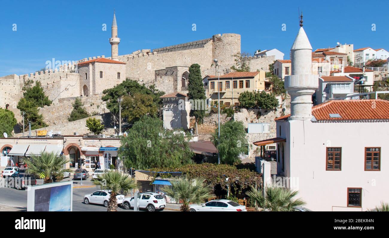 Çesme, Turkey - a splendid village on the Aegean coast of Turkey, Çesme presents a wonderful wonderful Old Town, highlighted by the imposing fortress Stock Photo