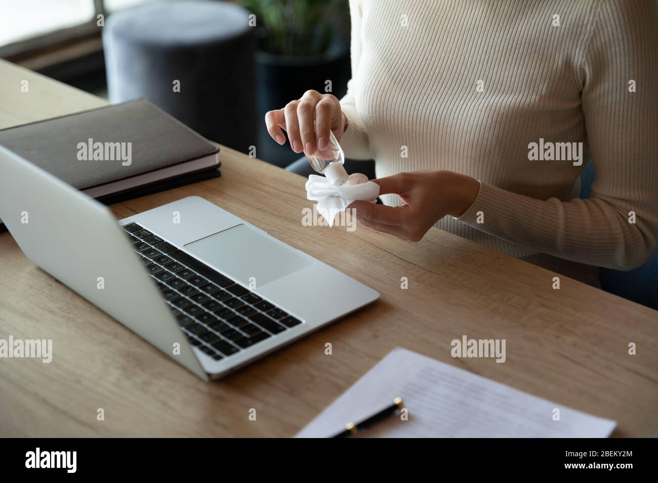 Computer bacteria hi-res stock photography and images - Alamy