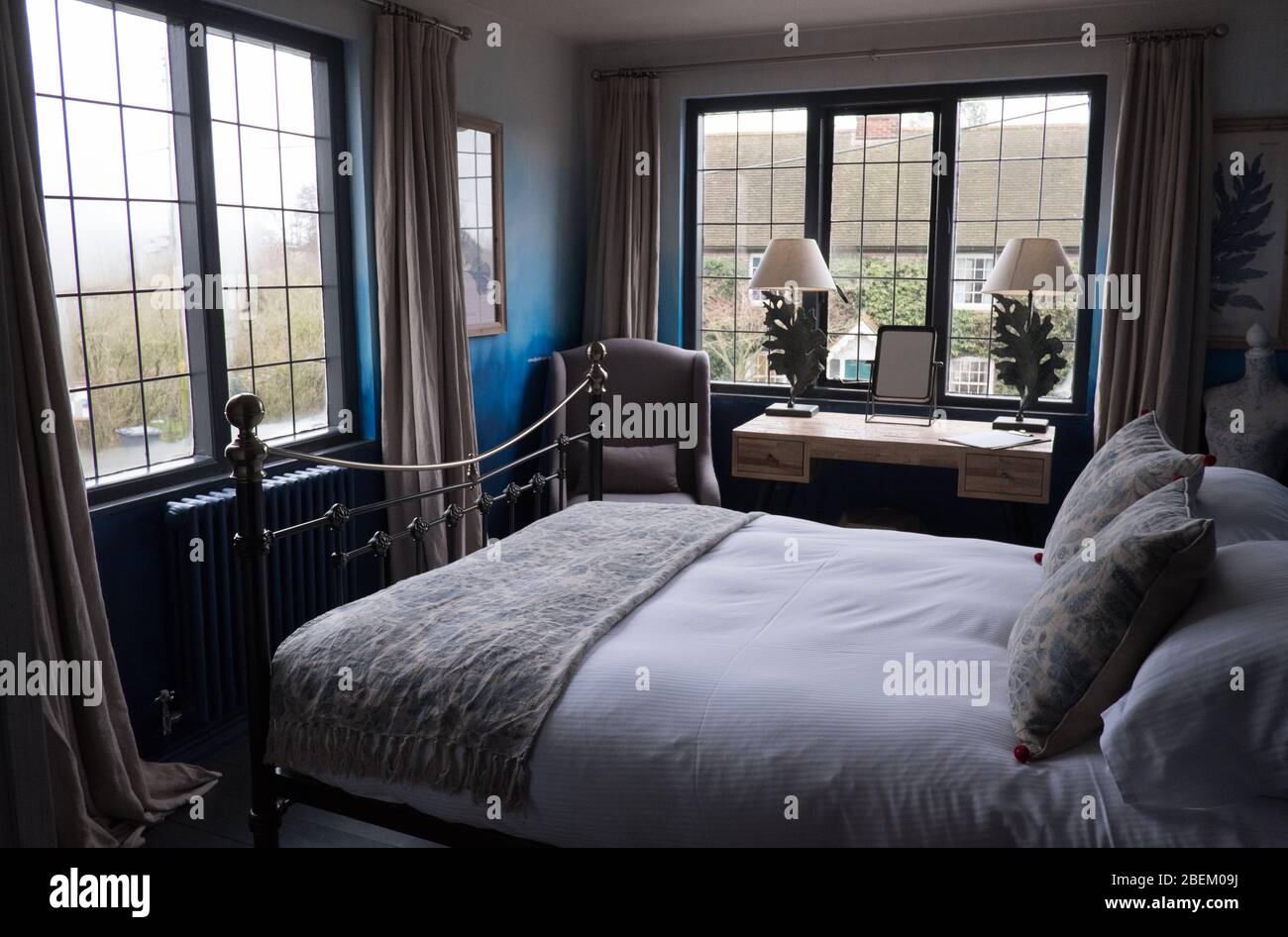 Bedroom at The Red Lion at Stodmarsh, Kent Stock Photo Alamy