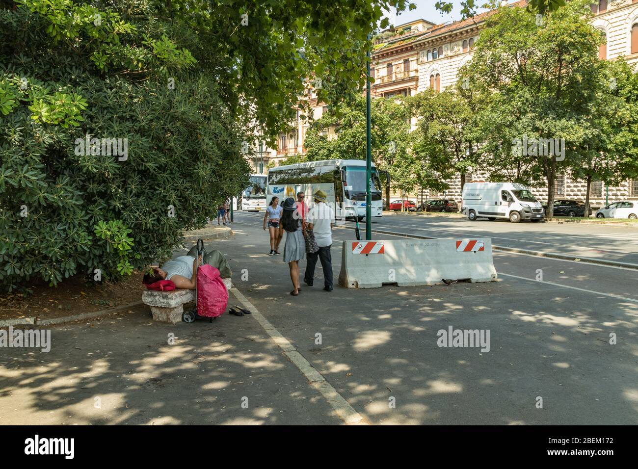 Boutiques hi-res stock photography and images - Page 6 - Alamy