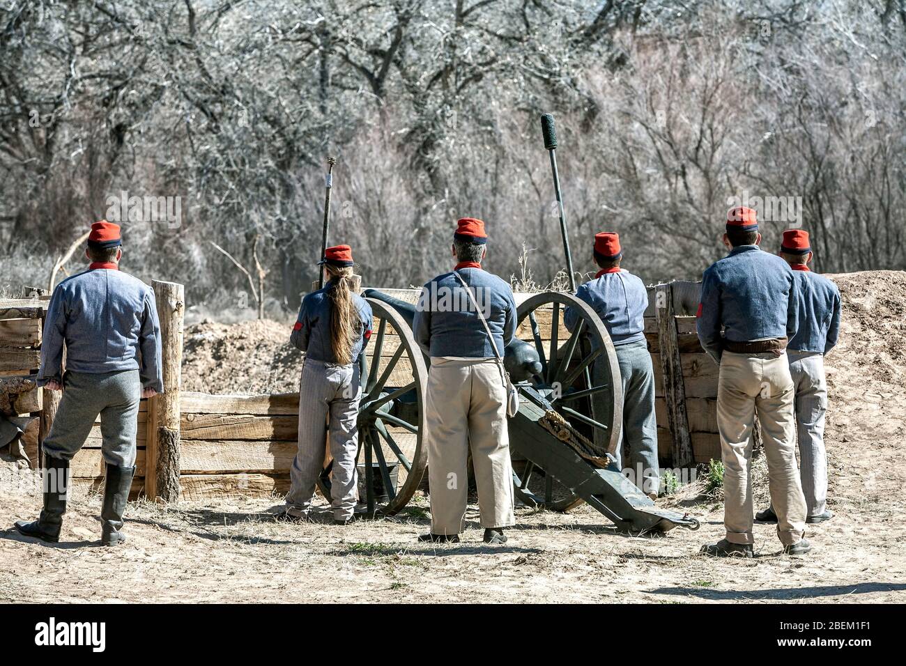 Confederate Army artillery crew and cannon, Civil War reenactment, near Socorro, New Mexico USA Stock Photo