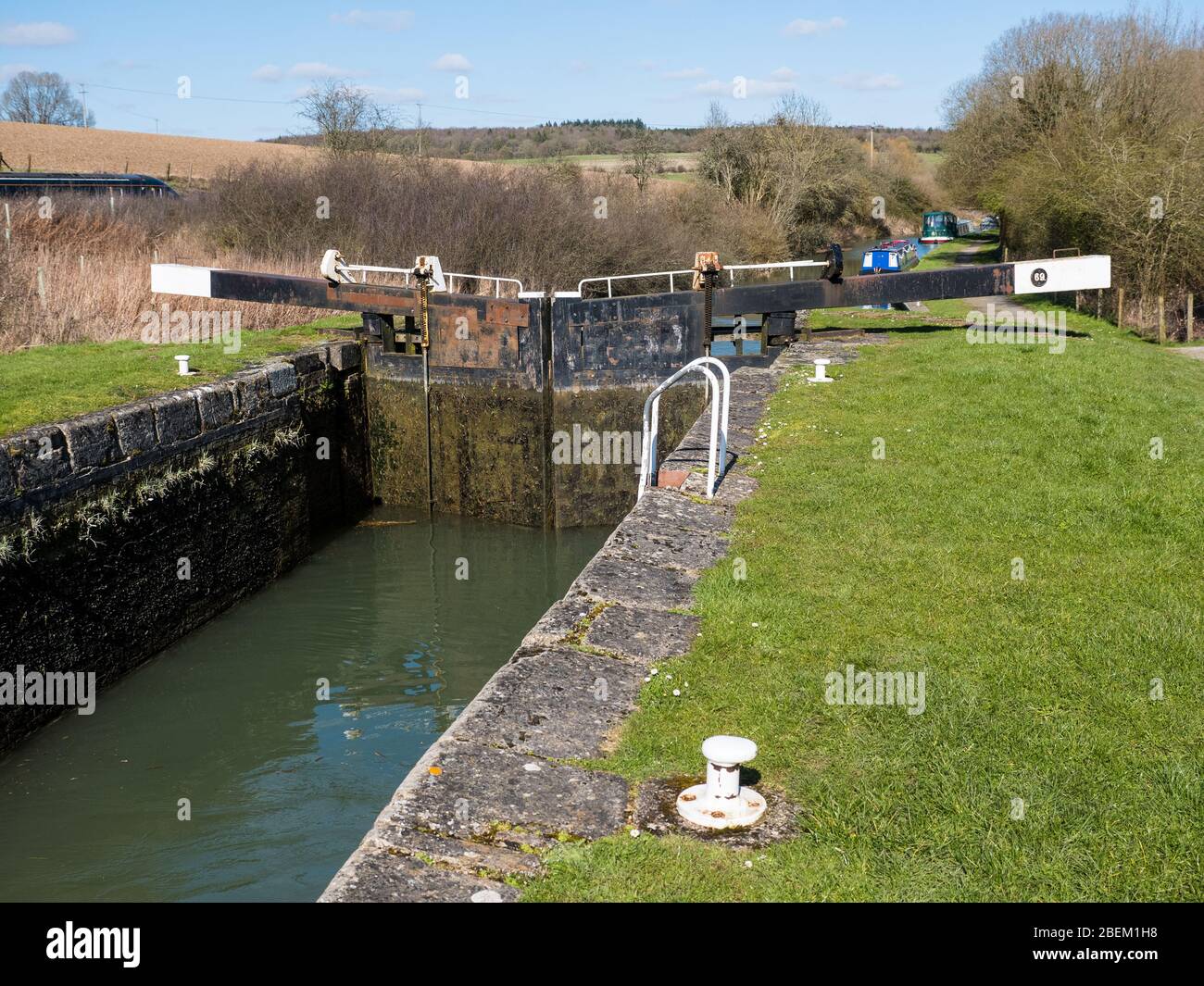 Oakhill Down Lock, North Wessex Downs, Kennet and Avon Canal, Froxfield, Wiltshire, England, UK, GB. Stock Photo