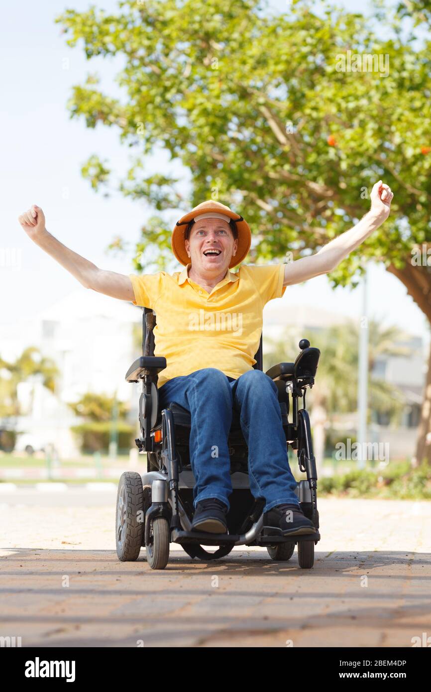 Disabled man in the city. Freedom Stock Photo - Alamy