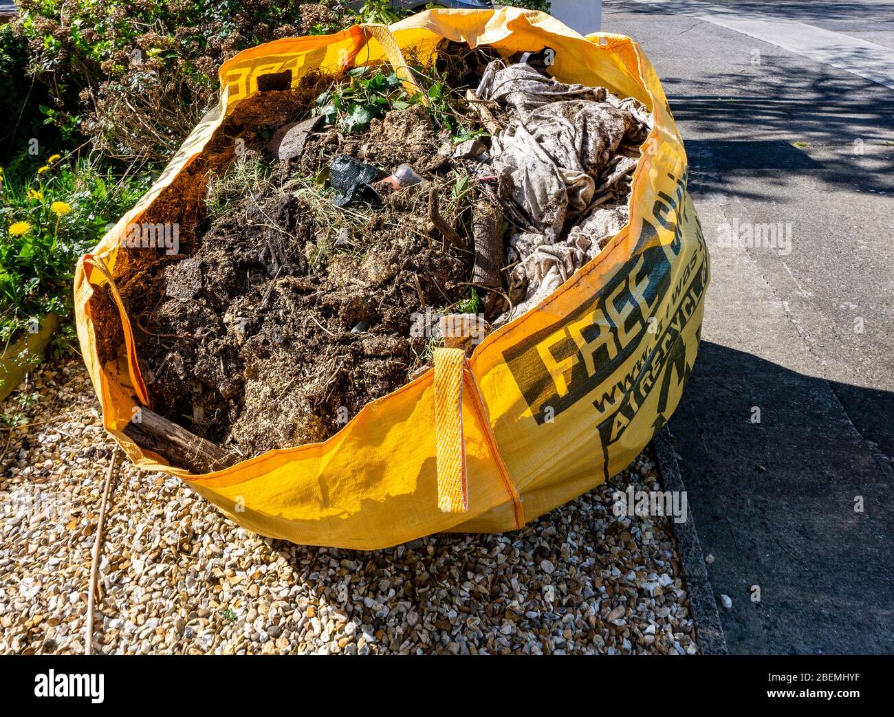 garden skip. Cleaning out the garden  A skip hire  bag ready for collection Stock Photo