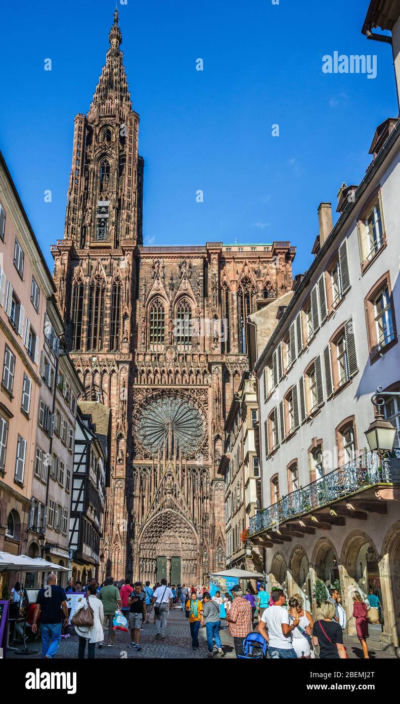 Strasbourg Cathedral's west façade, viewed from Rue Mercière, Strasbourg, Alsace, France Stock Photo