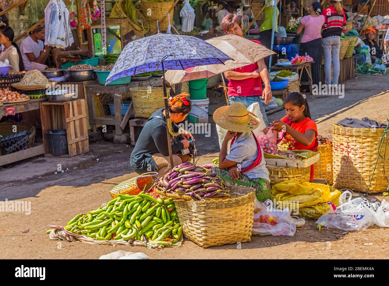 Selling on the street market Stock Photo - Alamy
