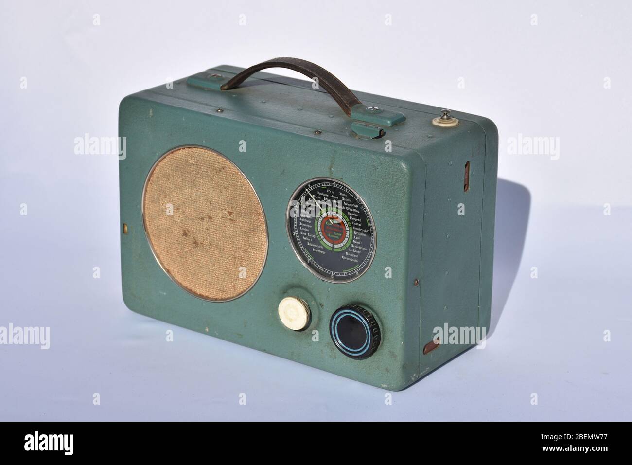 Radione, R9, Radione R9, Radio, Radiogerät, tragbar, Kofferradio, Tischgerät, Skala, Lautsprecher, Zeiger, Mittelwelle, Kurzwelle, Langwelle, AM, Dreh Stock Photo