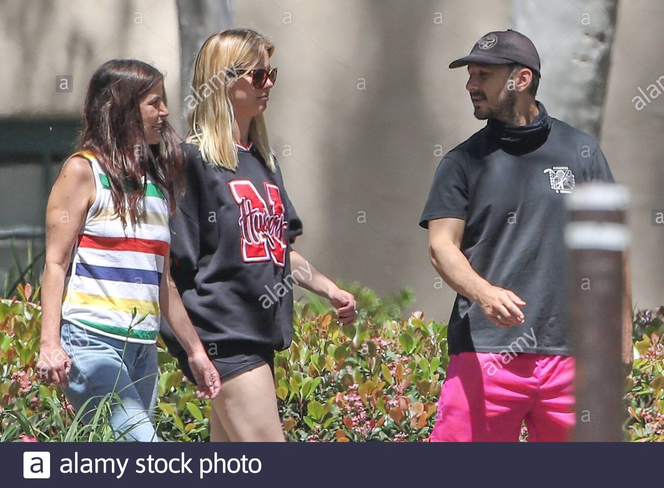 Los Angeles Ca Exclusive Young Hollywood Couple Shia Labeouf And Mia Goth Enjoy A