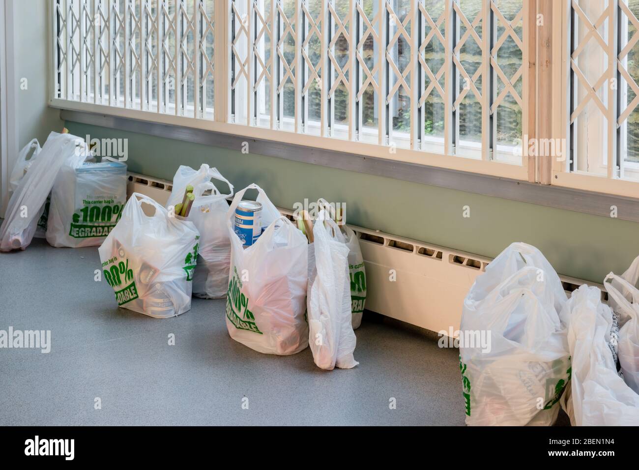 Parcel carrier hi-res stock photography and images - Alamy