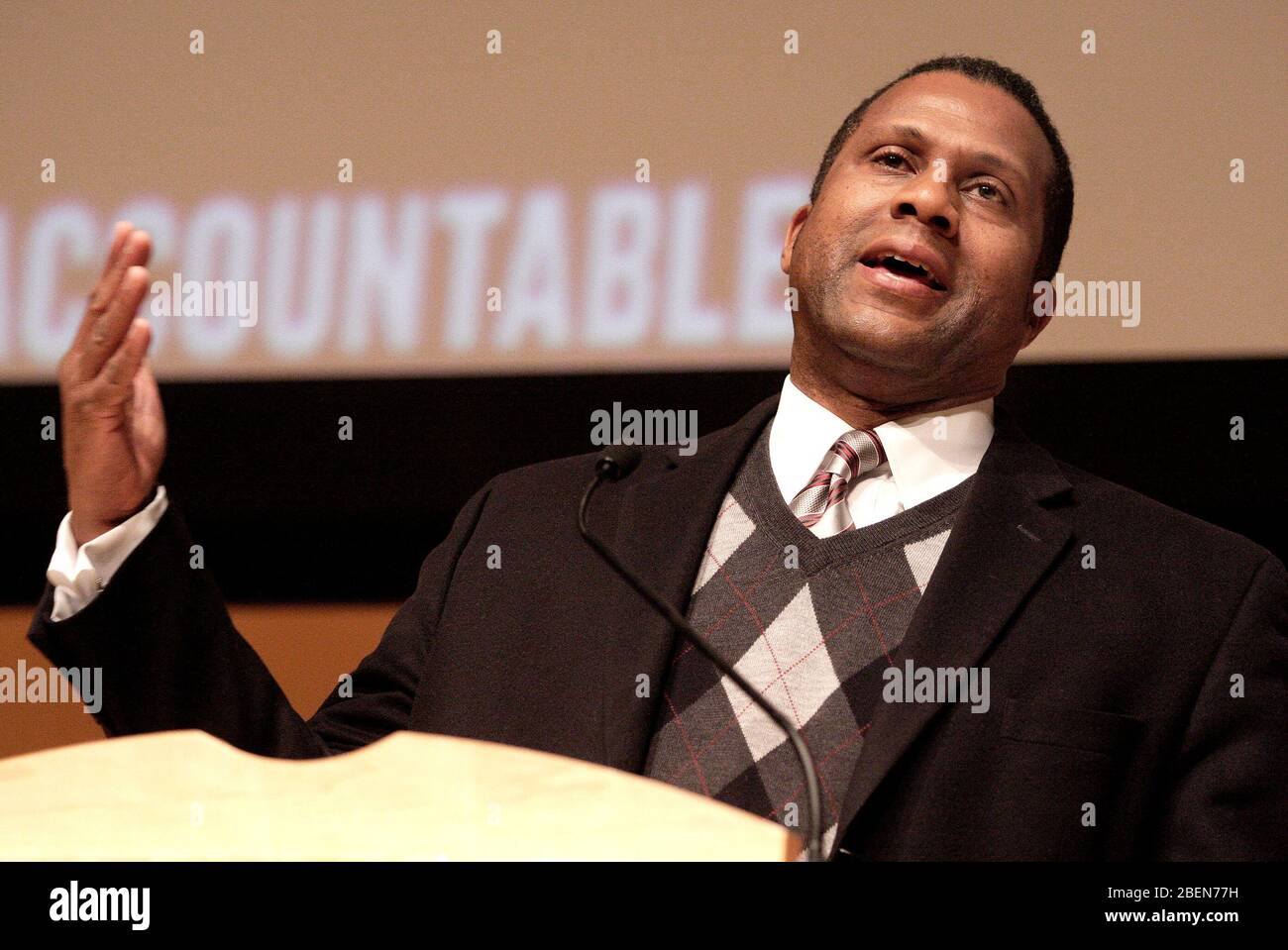 Smiley tavis hi-res stock photography and images - Alamy