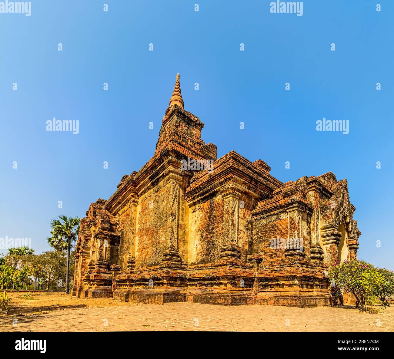 Gubyaukgyi temple bagan pagan myanmar hi-res stock photography and ...