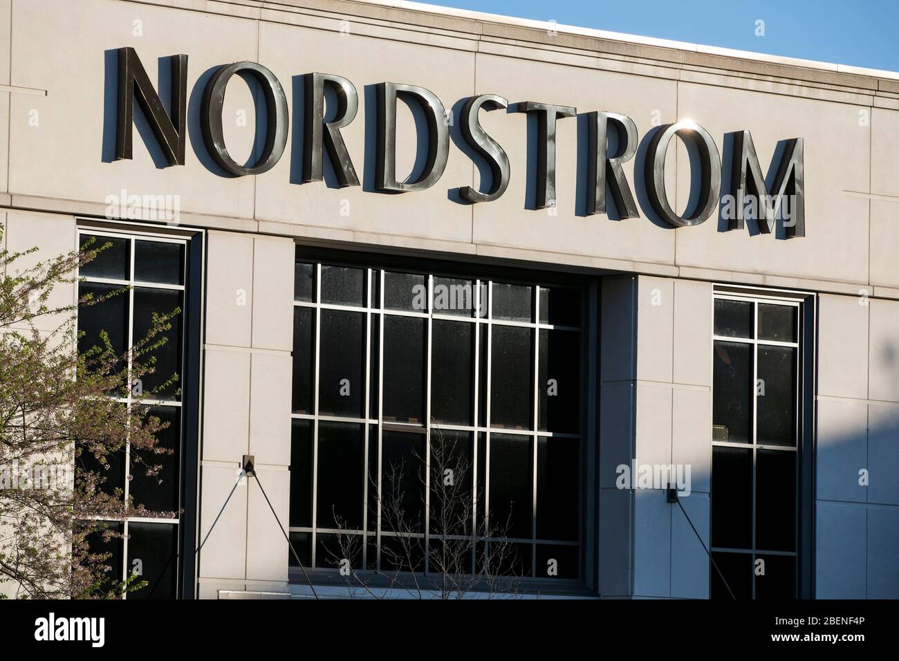 Nordstrom logo hi-res stock photography and images - Alamy