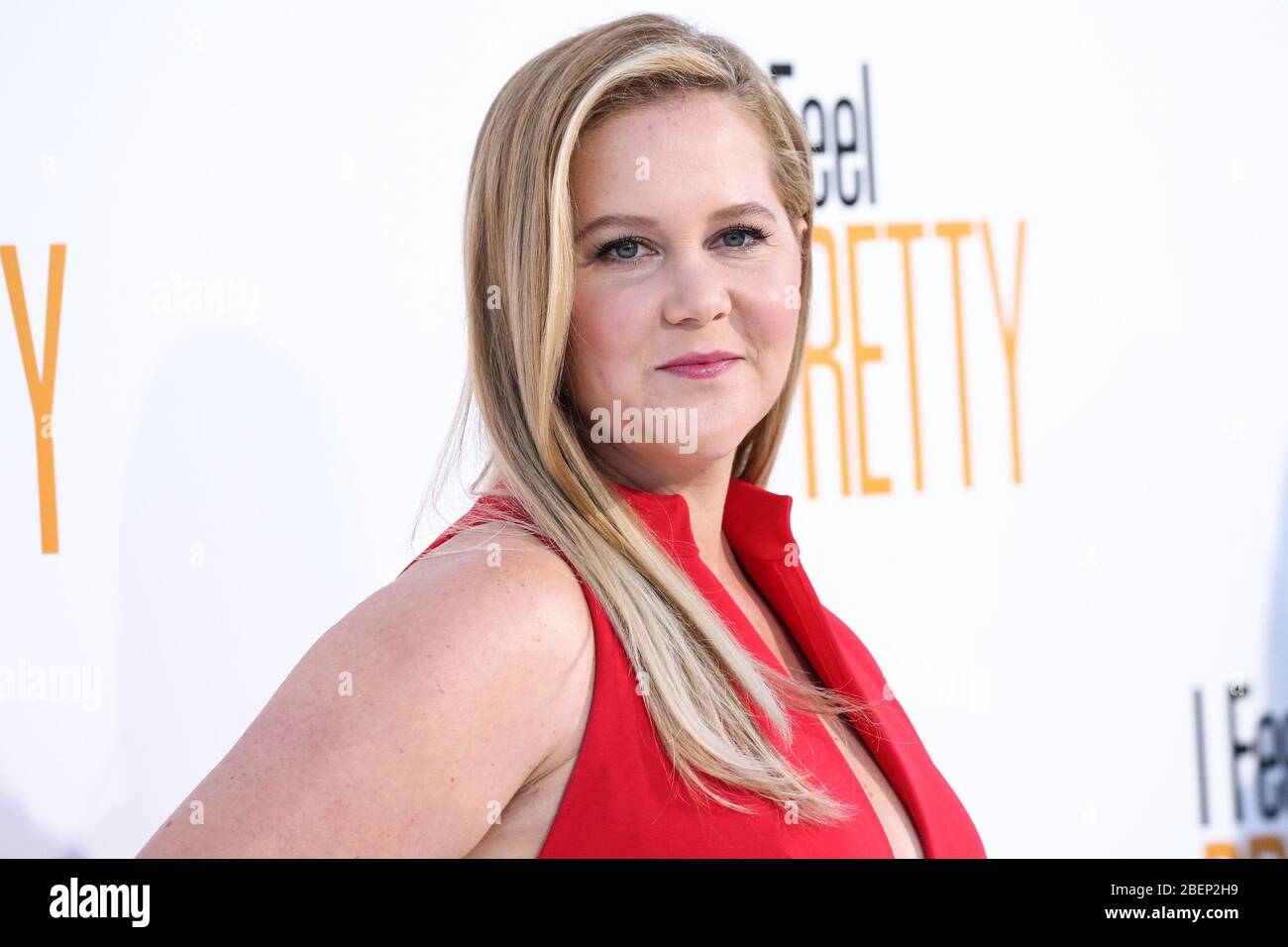 Westwood, United States. 14th Apr, 2020. (FILE) Amy Schumer Donates 2,500 KN95 Masks to New York Hospital Amid Coronavirus COVID-19 Pandemic. WESTWOOD, LOS ANGELES, CALIFORNIA, USA - APRIL 17: Comedian/actress Amy Schumer wearing Brandon Maxwell arrives at the Los Angeles Premiere Of STX Films' 'I Feel Pretty' held at Westwood Village Theatre on April 17, 2018 in Westwood, Los Angeles, California, United States. (Photo by Xavier Collin/Image Press Agency) Credit: Image Press Agency/Alamy Live News Stock Photo