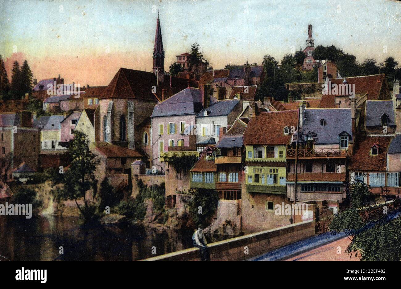 Vue des vieilles galeries de la ville d'Argenton, Indre Carte postale 1910 Collection privee Stock Photo