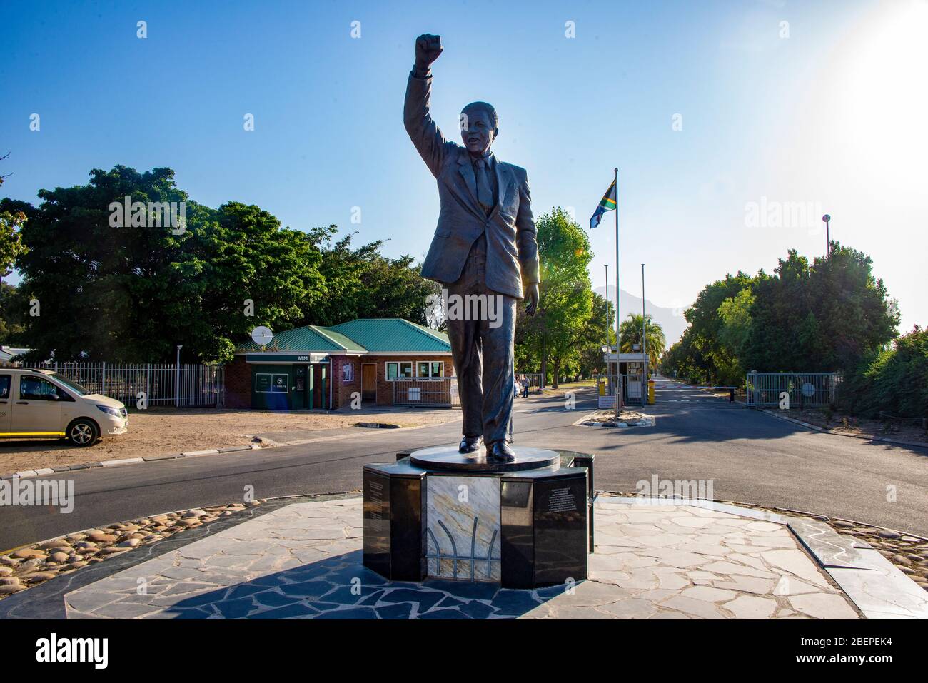The Long Walk To Freedom Statue outside the Drakenstein Correctional Centre (formerly Victor Verster Prison). It was at these gates where on 11 February 1990, the day of his release, he was met with a jubilant crowd and news agencies from all over the world.  The statue was unveiled in August 2008 in the presence of Mandela on the occasion of his 90th birthday. It is a low-security prison between Paarl and Franschhoek, on the R301 road 5 km from the R45 Huguenot Road, in the valley of the Dwars River in the Western Cape of South Africa. Stock Photo