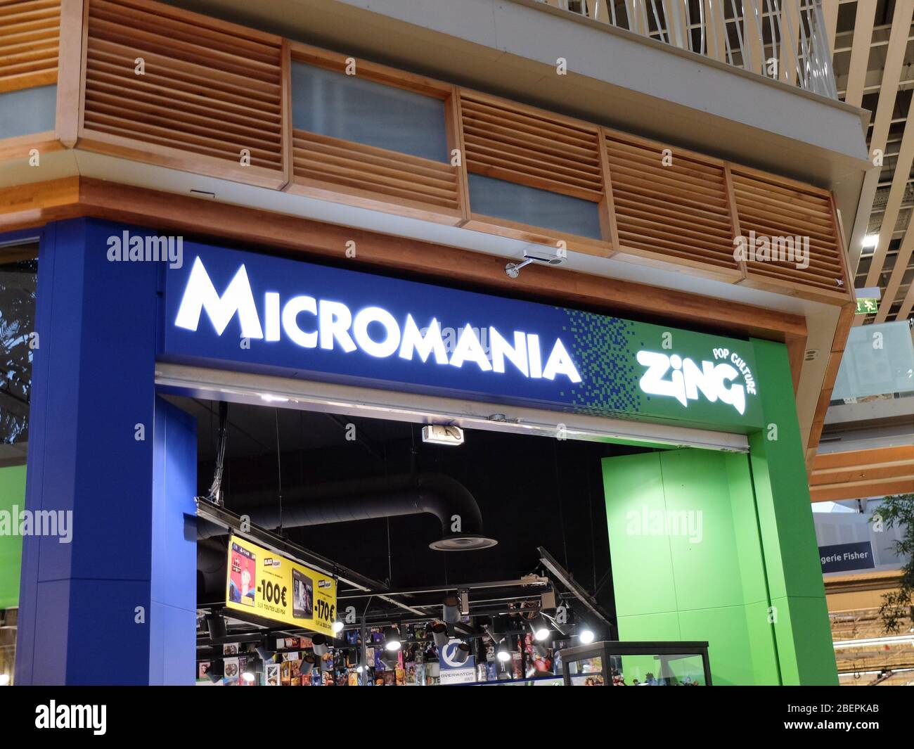 Micromania storefront. Micromania-Zing is a French company created in 1983  by Albert Loridan, specialized in the sale of console video games, PC and  Stock Photo - Alamy