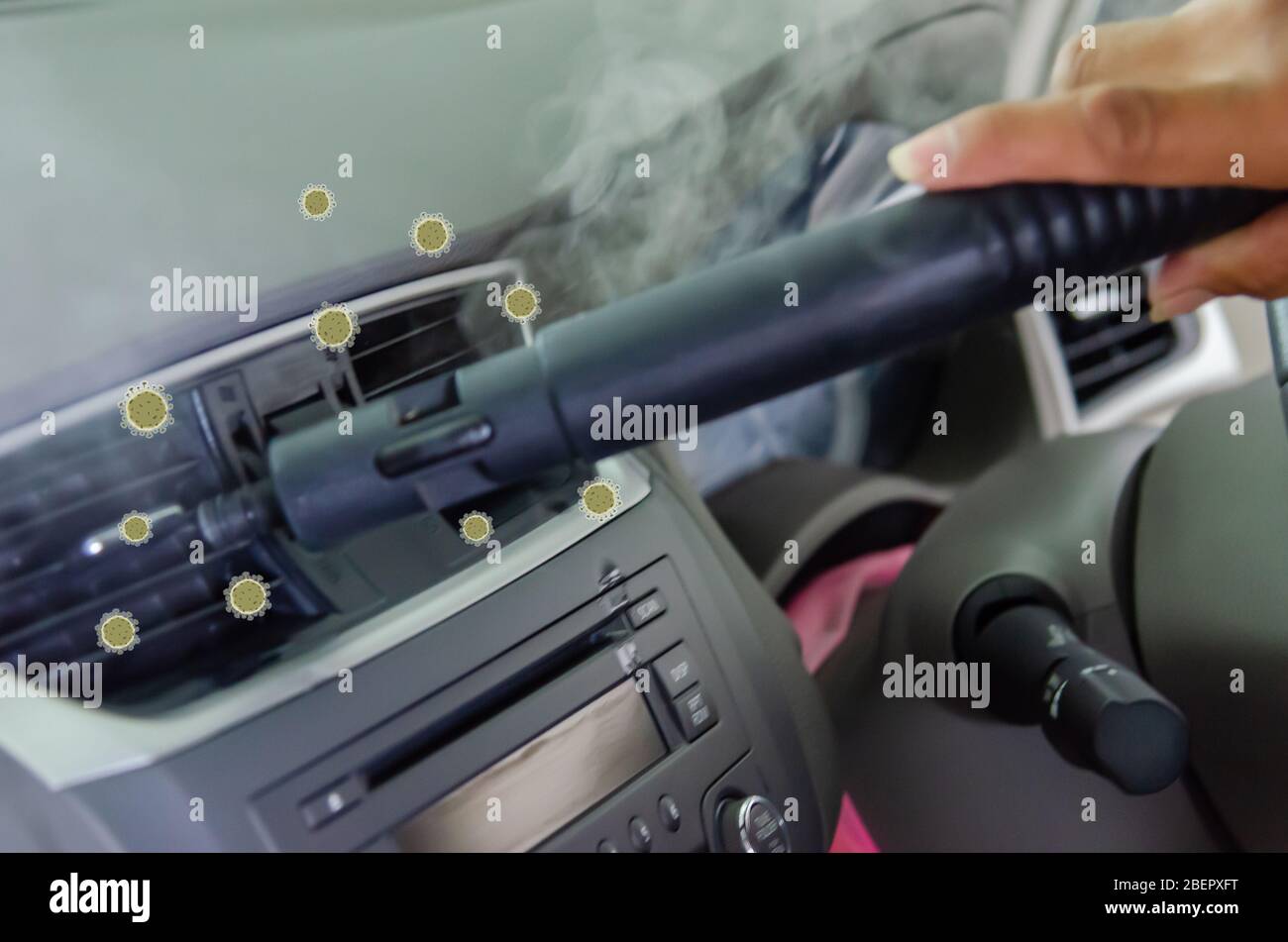 Clean the air of the car. Steam heat sterilization in air duct cleaning