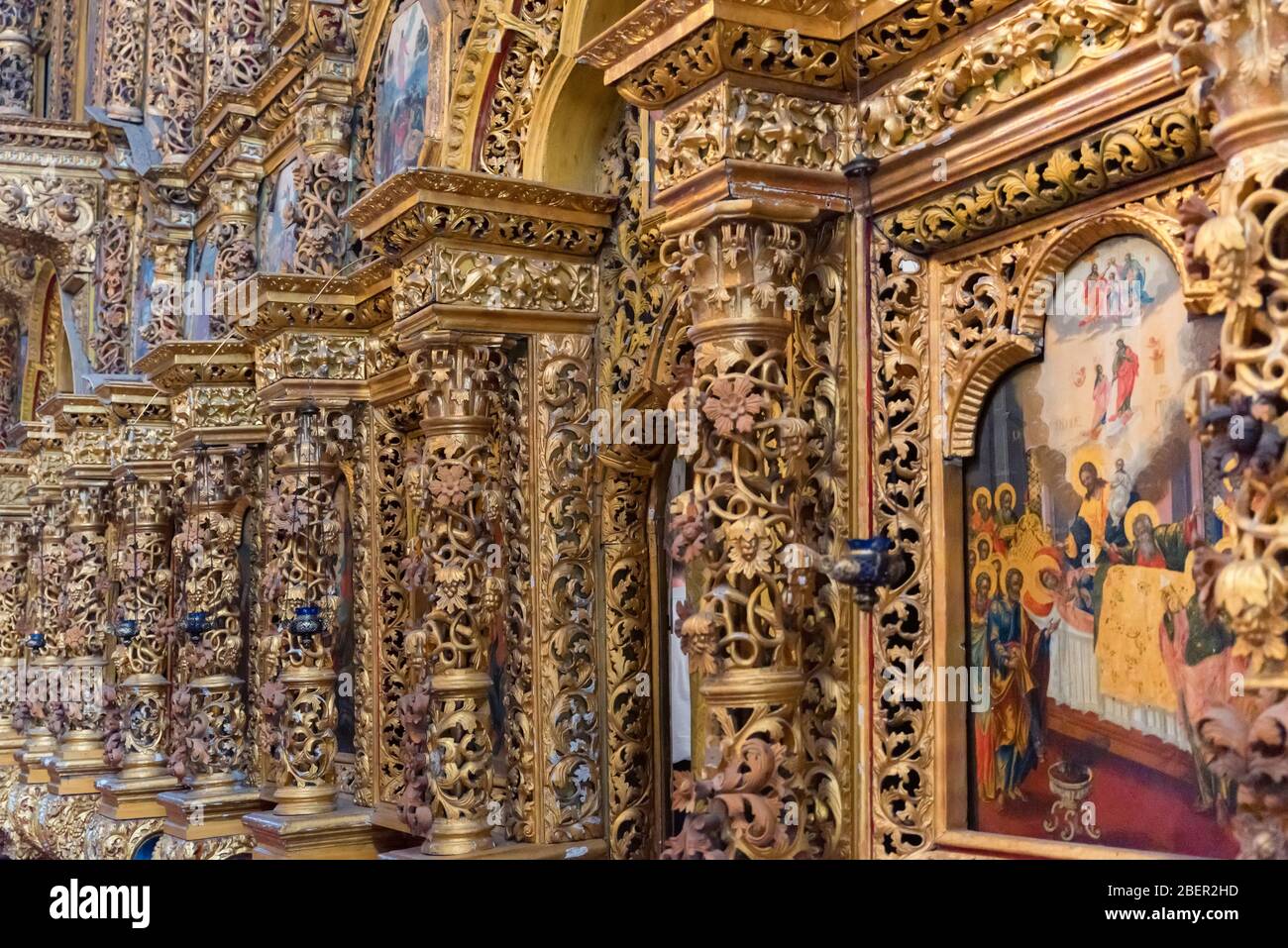 Wooden Altar Screen High Resolution Stock Photography and Images - Alamy
