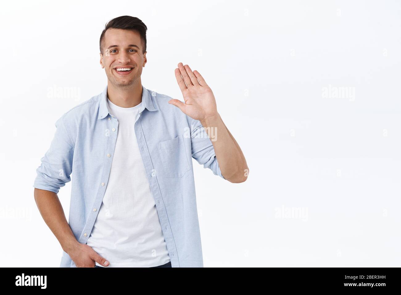 Человек который махает рукой. Мужчина машет в камеру. Жесты приветствия. Привет человек. Мужчина машет рукой рисунок.