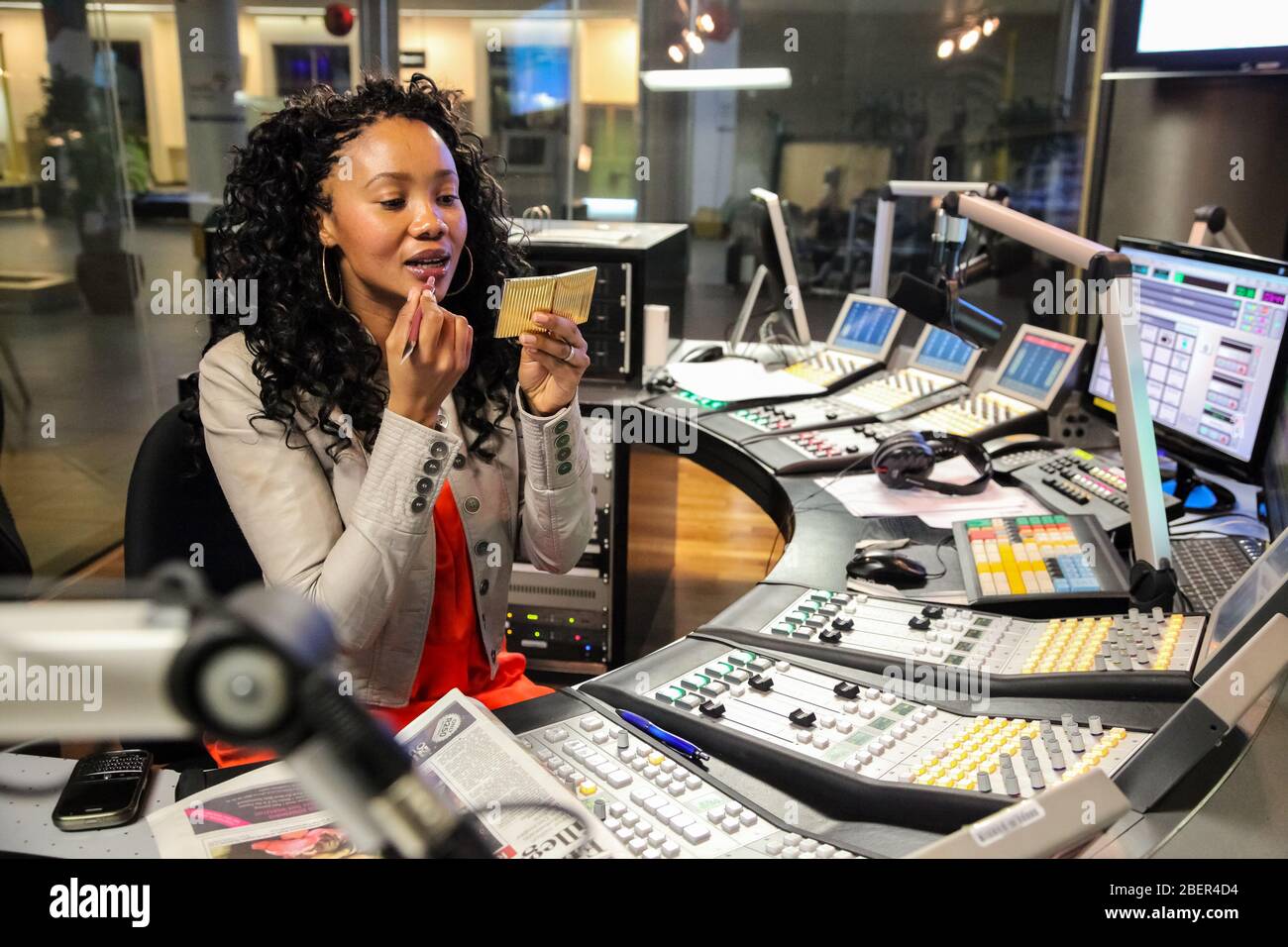 South african woman radio studio hi-res stock photography and images - Alamy