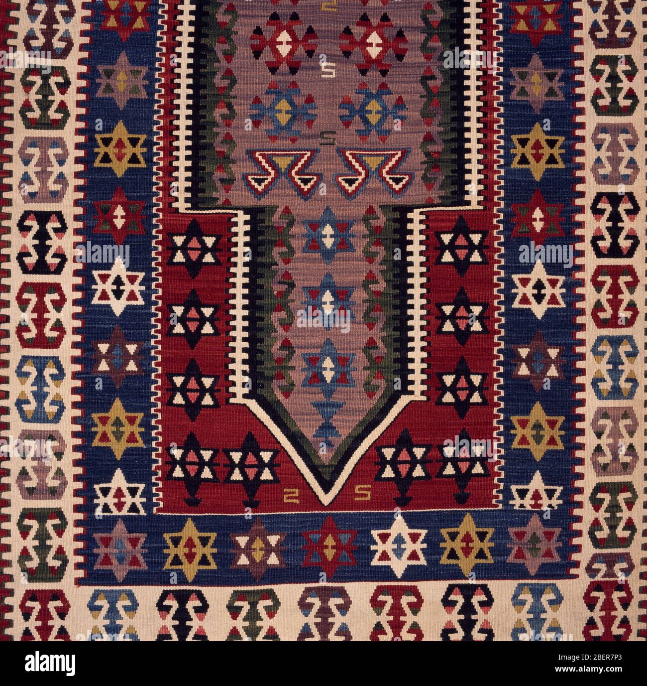 Oriental rug pattern hires stock photography and images Alamy