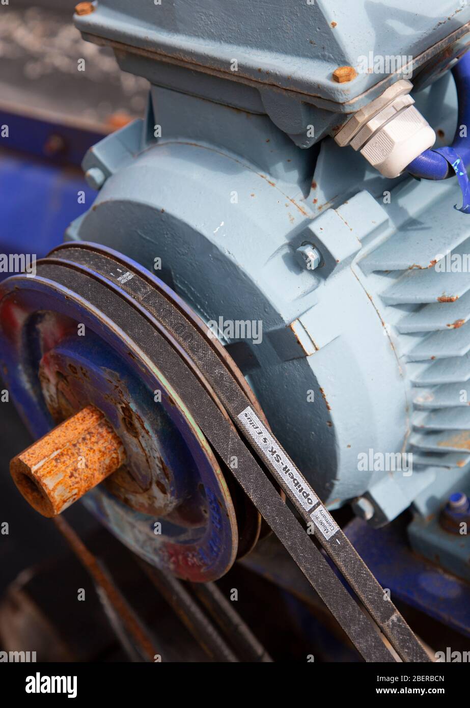 Belts pulleys hires stock photography and images Alamy
