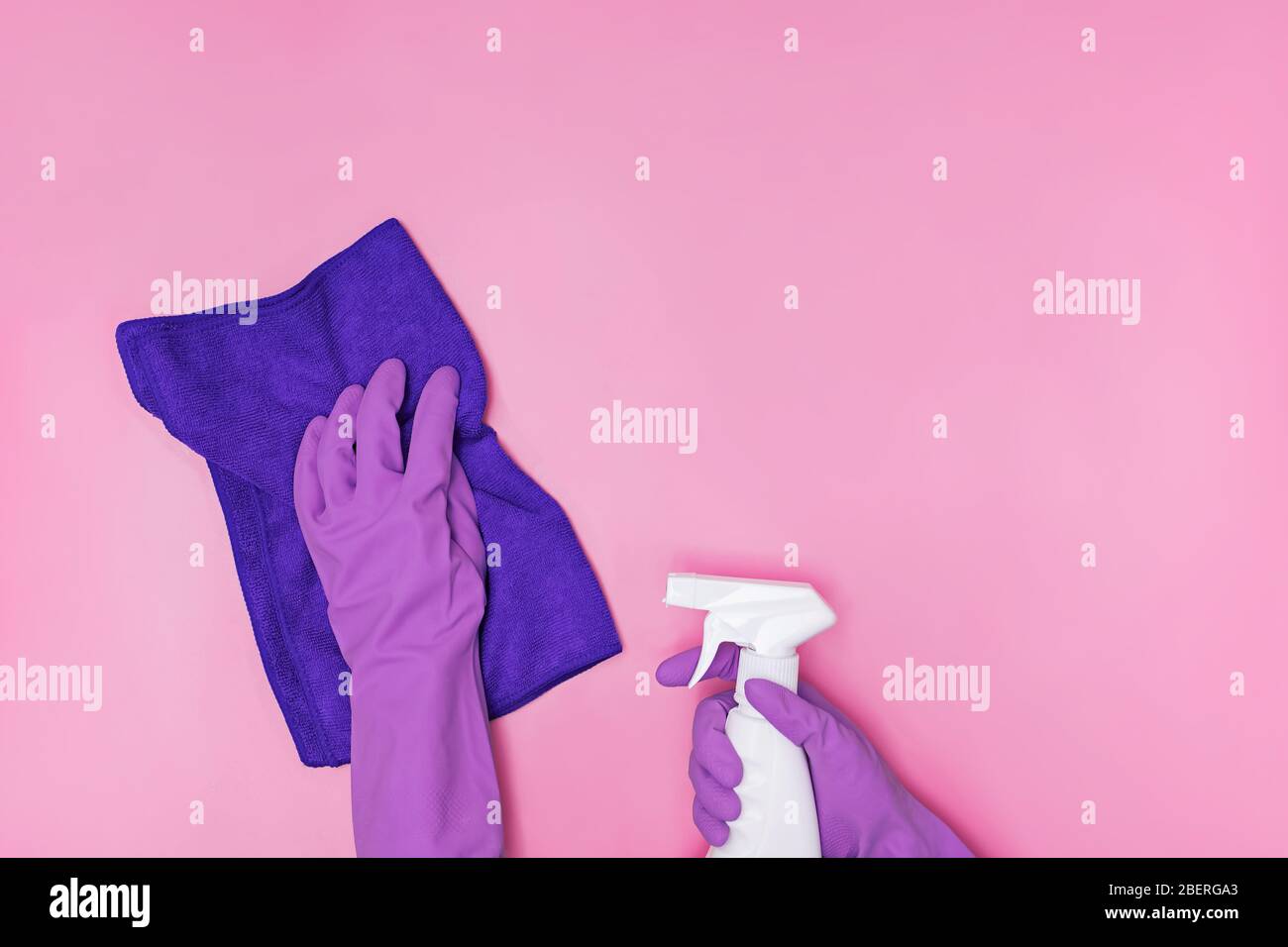 Hand holding bleach hires stock photography and images Alamy