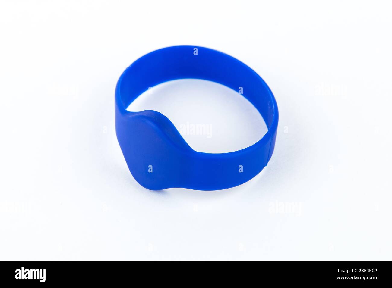 Touch memory key and reader on white background Stock Photo - Alamy