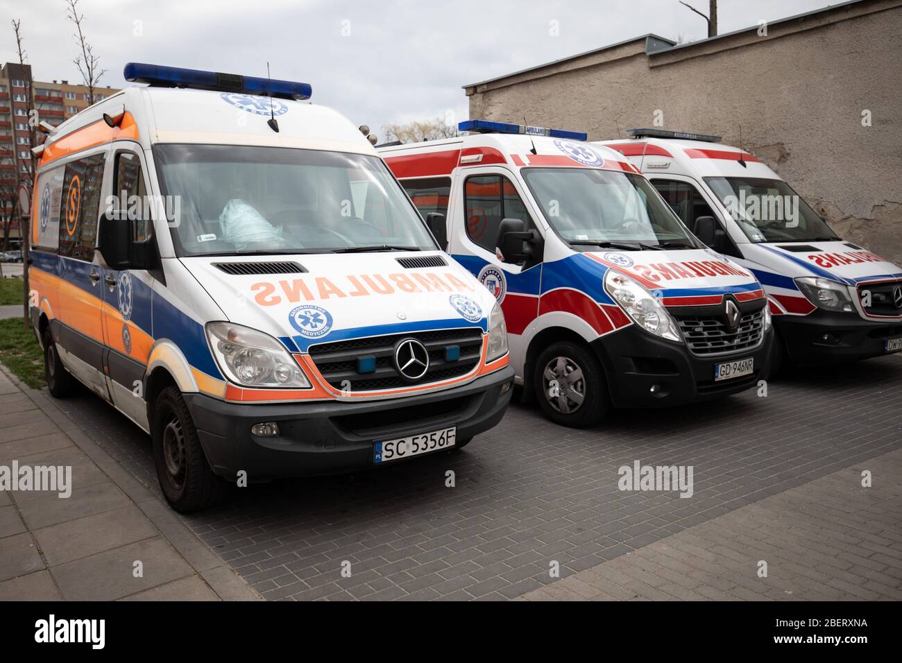 Mercedes ambulances hi-res stock photography and images - Alamy