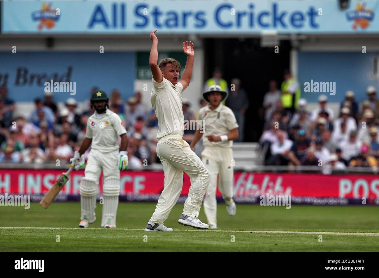 LEEDS, UK - JUNE 1ST Sam Curran of England appeals for an LBW decision during the first day of the Second Nat West Test match between England and Pakistan at Headingley Cricket Ground, Leeds on Friday 1st June 2018. (Credit: Mark Fletcher | MI News) Stock Photo