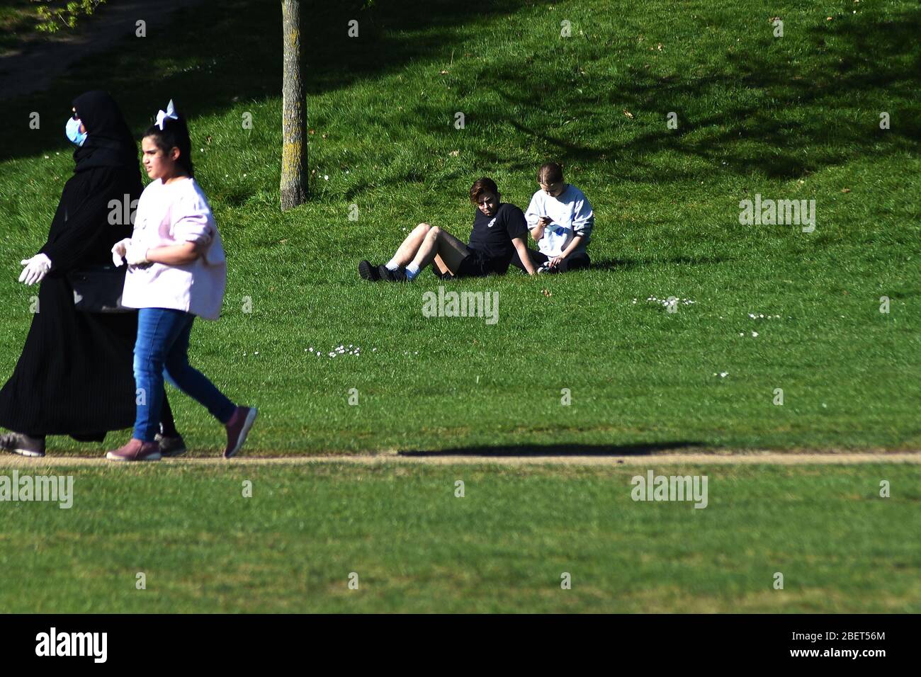 People enjoying nice weather during lockdown due to covid19 in Hyde