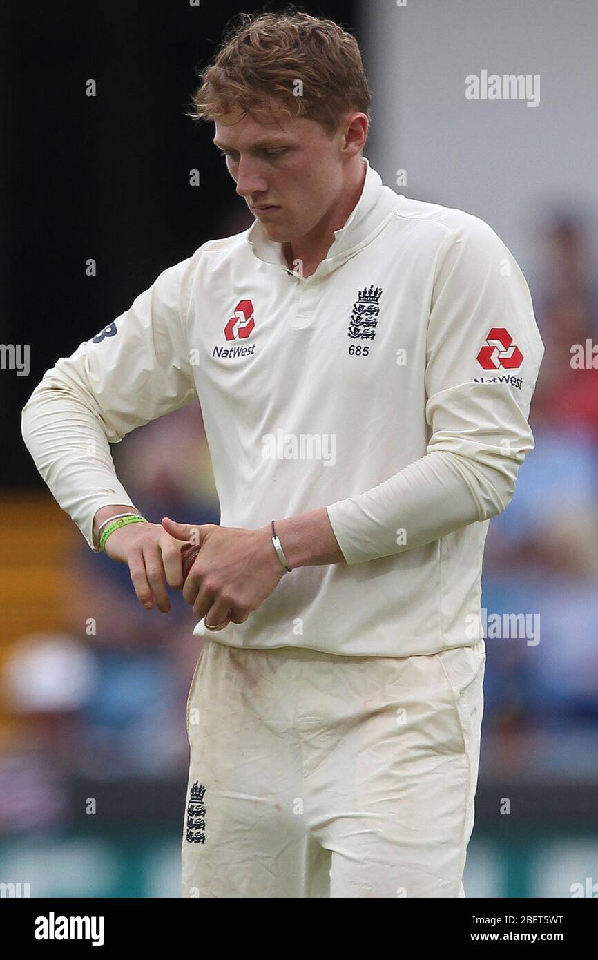 LEEDS, UK - JUNE 3rd Dom Bess of England during the third day of the Second Nat West Test match between England and Pakistan at Headingley Cricket Ground, Leeds on Sunday 3rd June 2018. (Credit: Mark Fletcher | MI News) Stock Photo