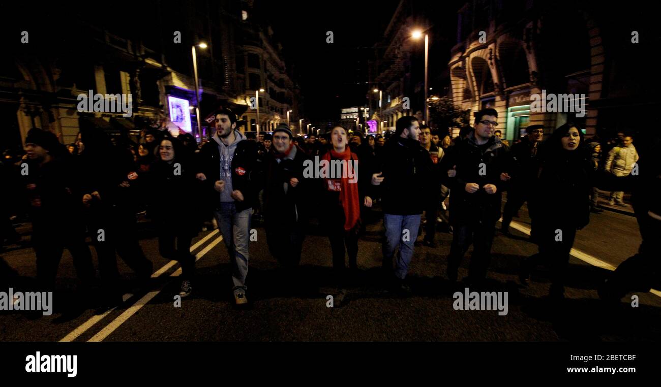 European General Strike.Protesters and trade unionists through the streets of Madrid in the early hours of the strike in Spain.November 14,2012. (ALTE Stock Photo