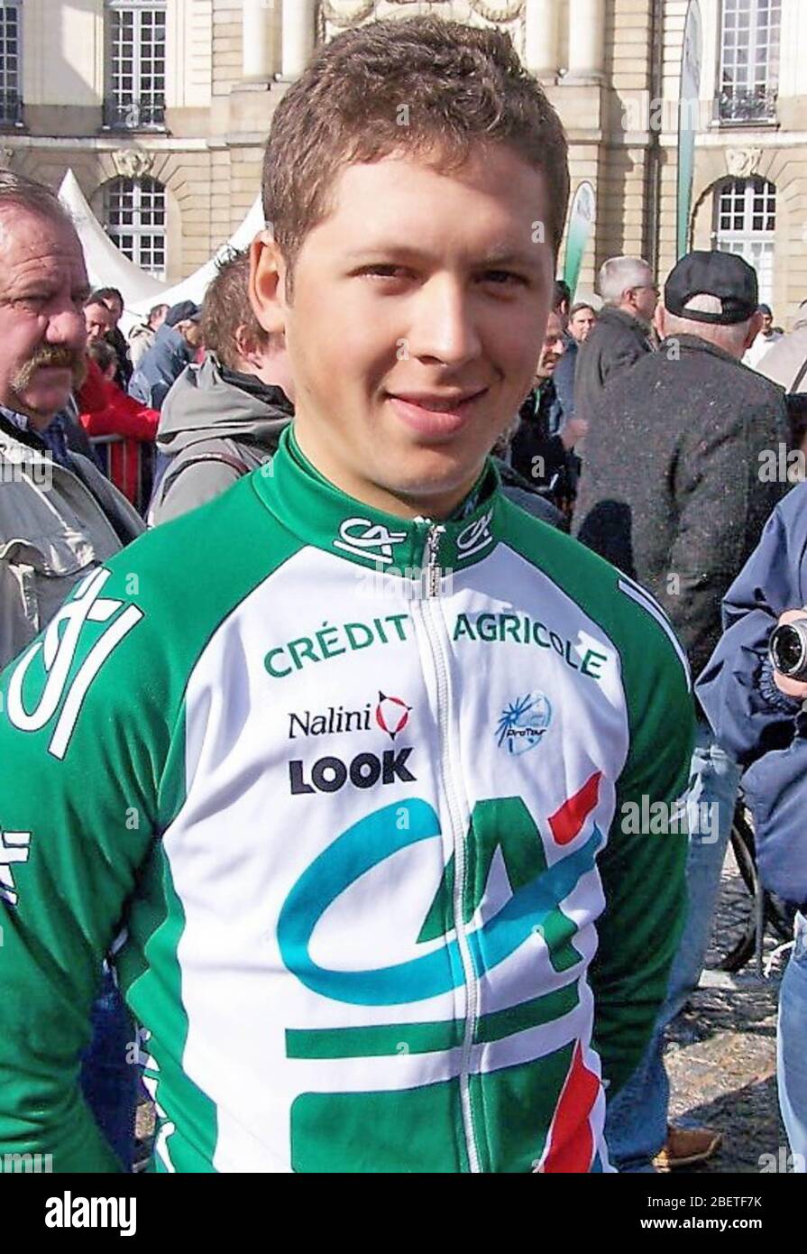 Afp) - Le norvégien Thor Hushovd de l'équipe cycliste du Crédit Agricole sourit après avoir