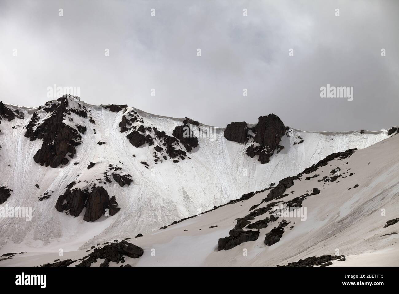 Rocks With Snow Cornice And Traces From Avalanche High Snowy Mountains And Cloudy Sky In Gray Day Turkey Kachkar Highest Part Of Pontic Mountains Stock Photo Alamy Rocks With Snow Cornice And Traces From Avalanche High Snowy Mountains And Cloudy Sky In Gray Day Turkey Kachkar Highest Part Of Pontic Mountains Stock Photo Alamy