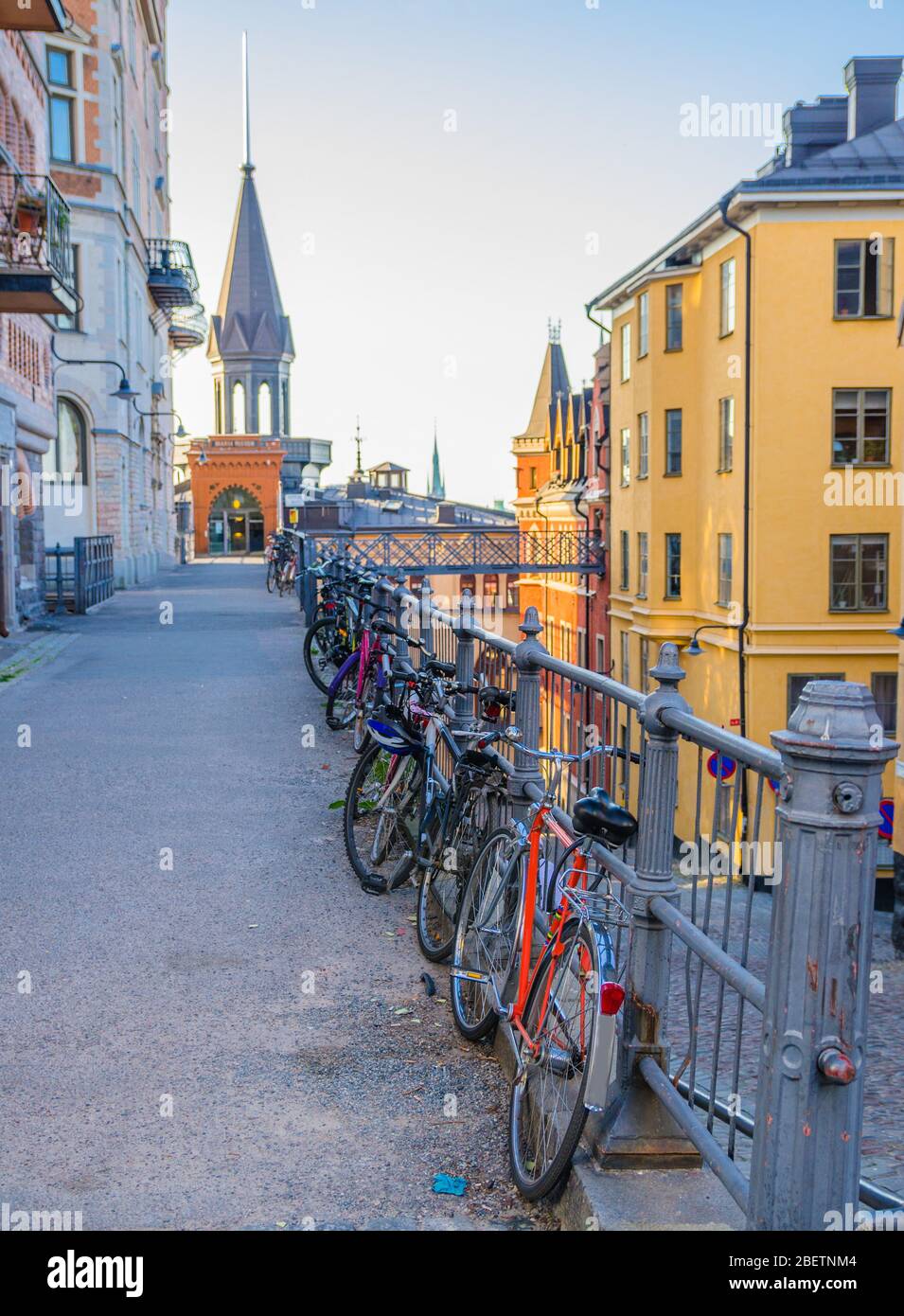 Colorful bicycles hi-res stock photography and images - Page 21