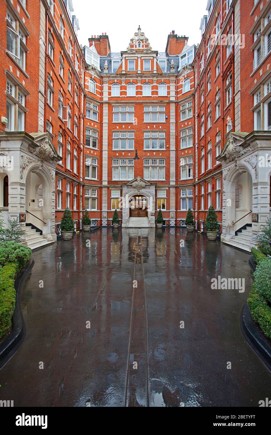 Alexander Court, 171 Queen's Gate, Kensington, London, UK Stock Photo