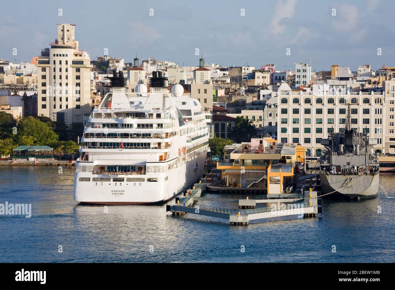 Old san juan puerto rico cruise hi-res stock photography and images - Alamy