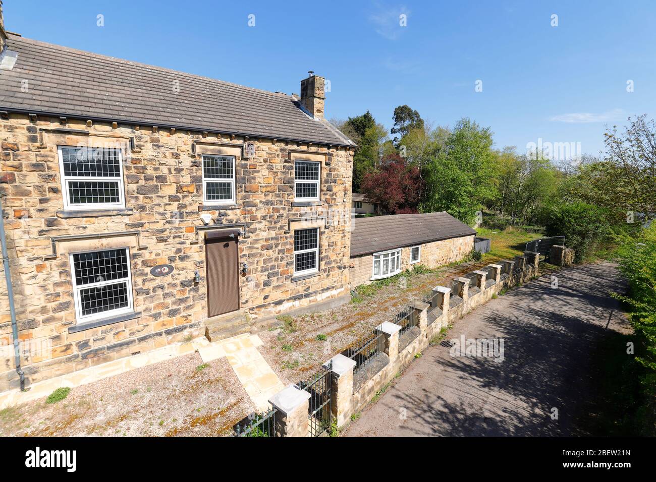 The Smithy is a 5 bedroom house on Jinny Moor Lane in Swillington,Leeds