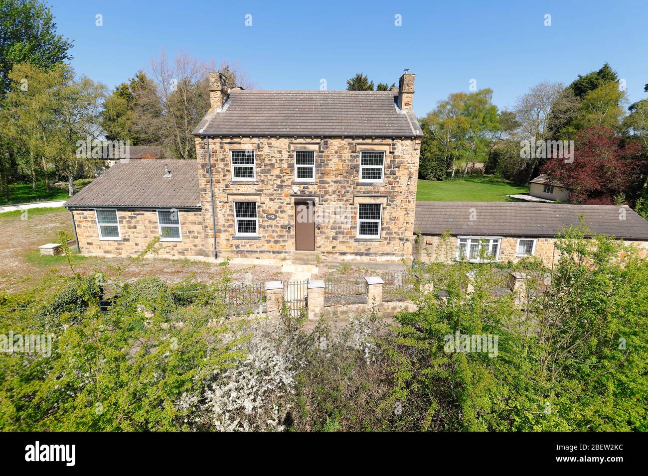 The Smithy is a 5 bedroom house on Jinny Moor Lane in Swillington,Leeds