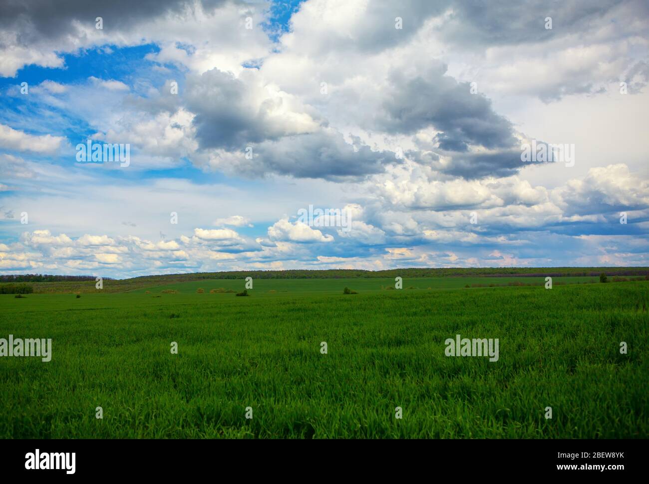 Seeded clouds hi-res stock photography and images - Alamy